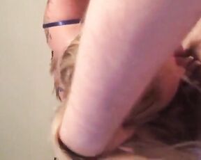 Fatty fickt eine bezahlte Blondine mit atemberaubendem Körper