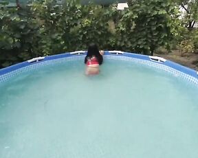 Analsex im Freibad mit perfekter Frau