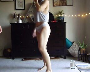 Fittes muskulöses amateur paare fickt zu Hause in Quarantäne