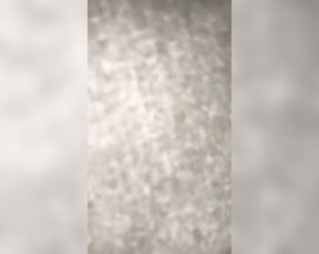 Schöne Straßennutte die vor der Kamera gefilmt wurde als sie von einem Kunden gefickt wurde